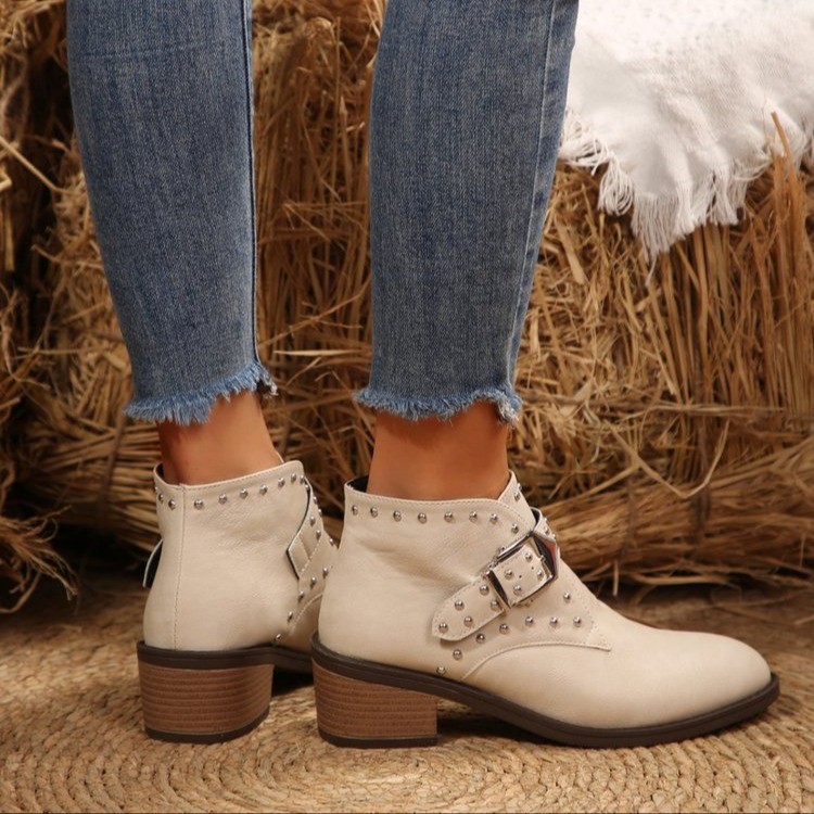 Women'S Fashion Trends Spring 2026 - Botas Chelsea de Salto Alto com