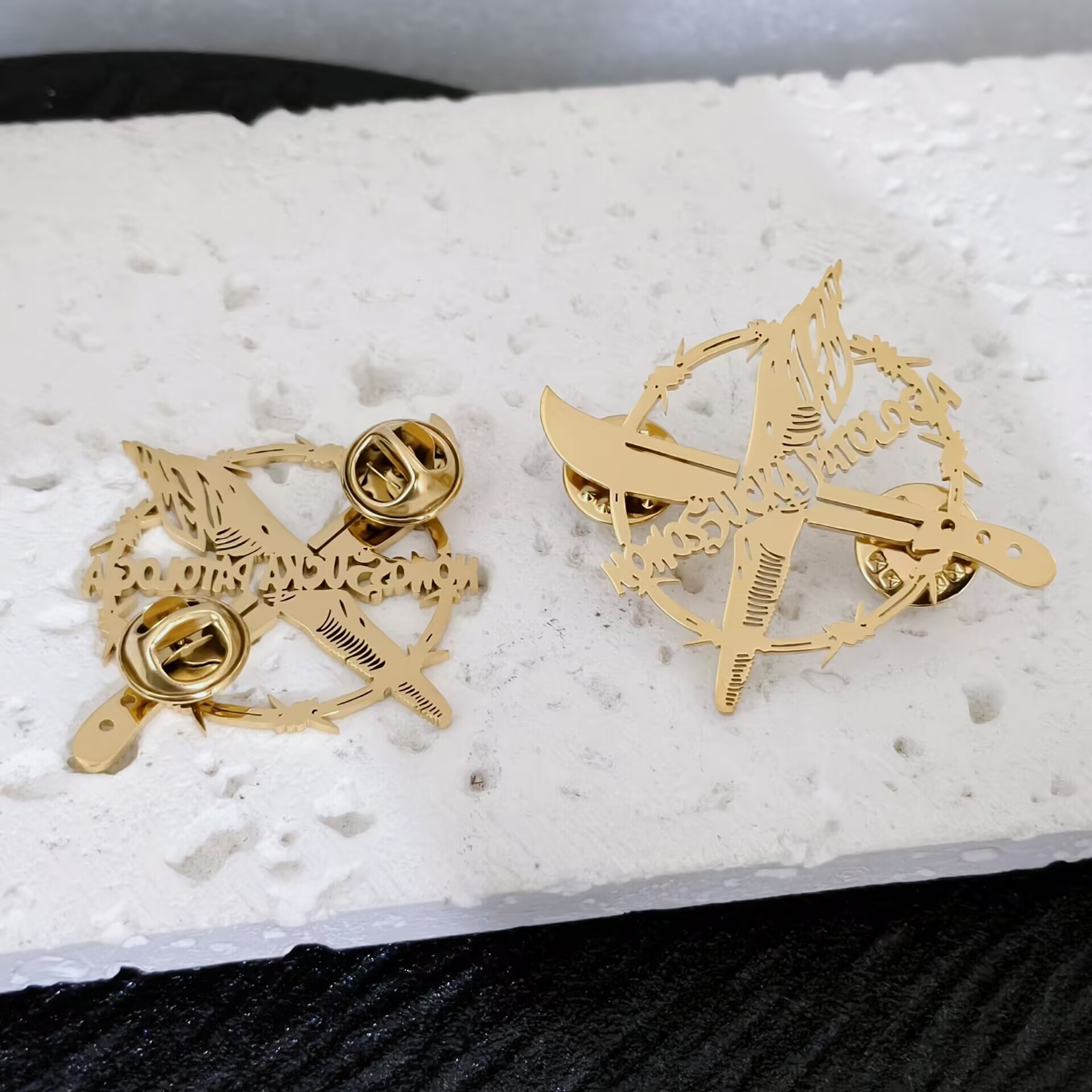 Broche de aço inoxidável perso - Women Fashion Fun avaliação e preço